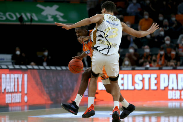 近年来他们 近年来他们