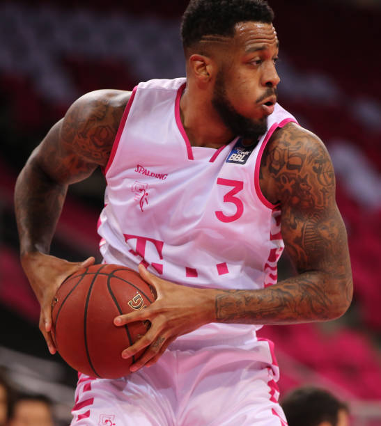 树立了新的 树立了新的