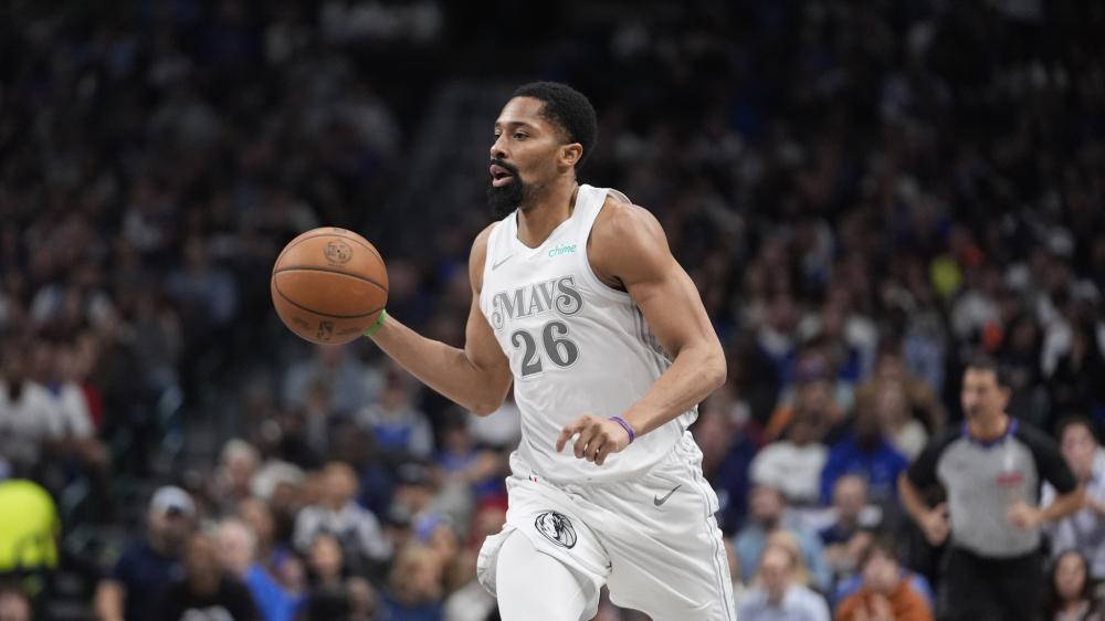 在球迷的欢 在球迷的欢